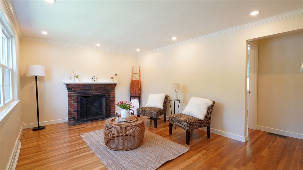 7 Acorn Place Franklin, MA 02038 - Photo 13 of 41 Gallery Image 13
