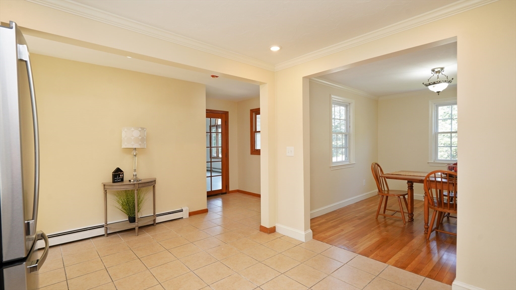 7 Acorn Place Franklin, MA 02038 - Photo 8 of 41 Gallery Image 8