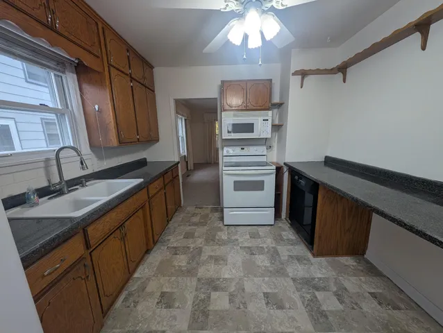 $2,400 | 5027 6th Street Northeast, Columbia Heights, MN 55421