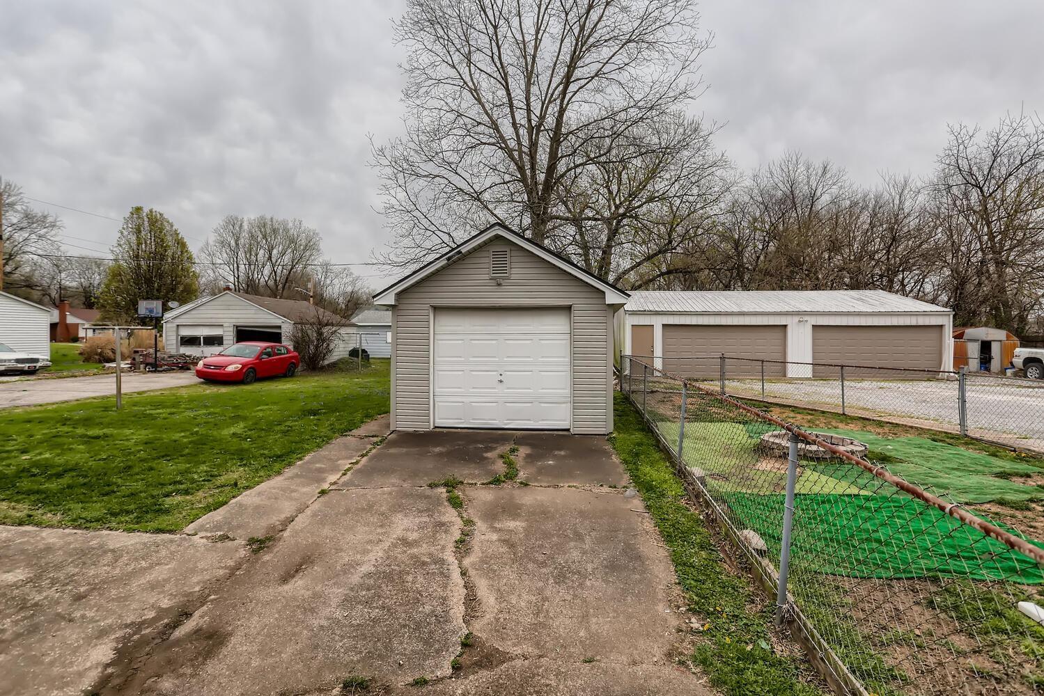 2721 Stringtown Road Evansville, IN 47711 - Photo 22 of 22 Gallery Image 22