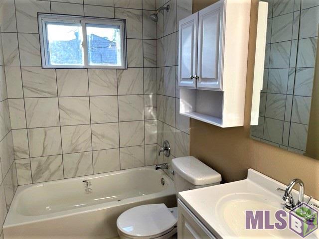 2702 74th Avenue Baton Rouge, LA 70807 - Photo 10 of 16 Bath