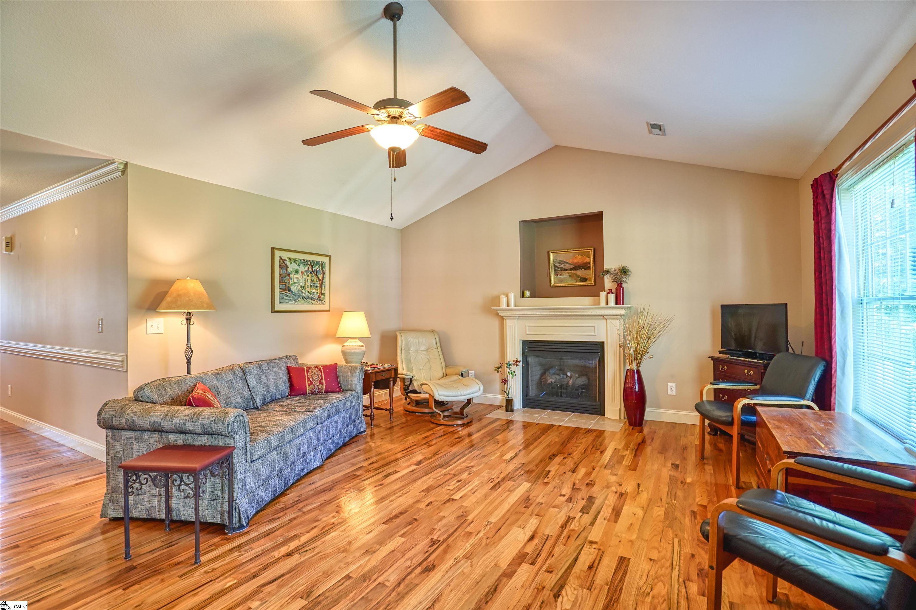 4 Fox Farm Way Greer, SC 29651 - Photo 4 of 30 Gallery Image 4