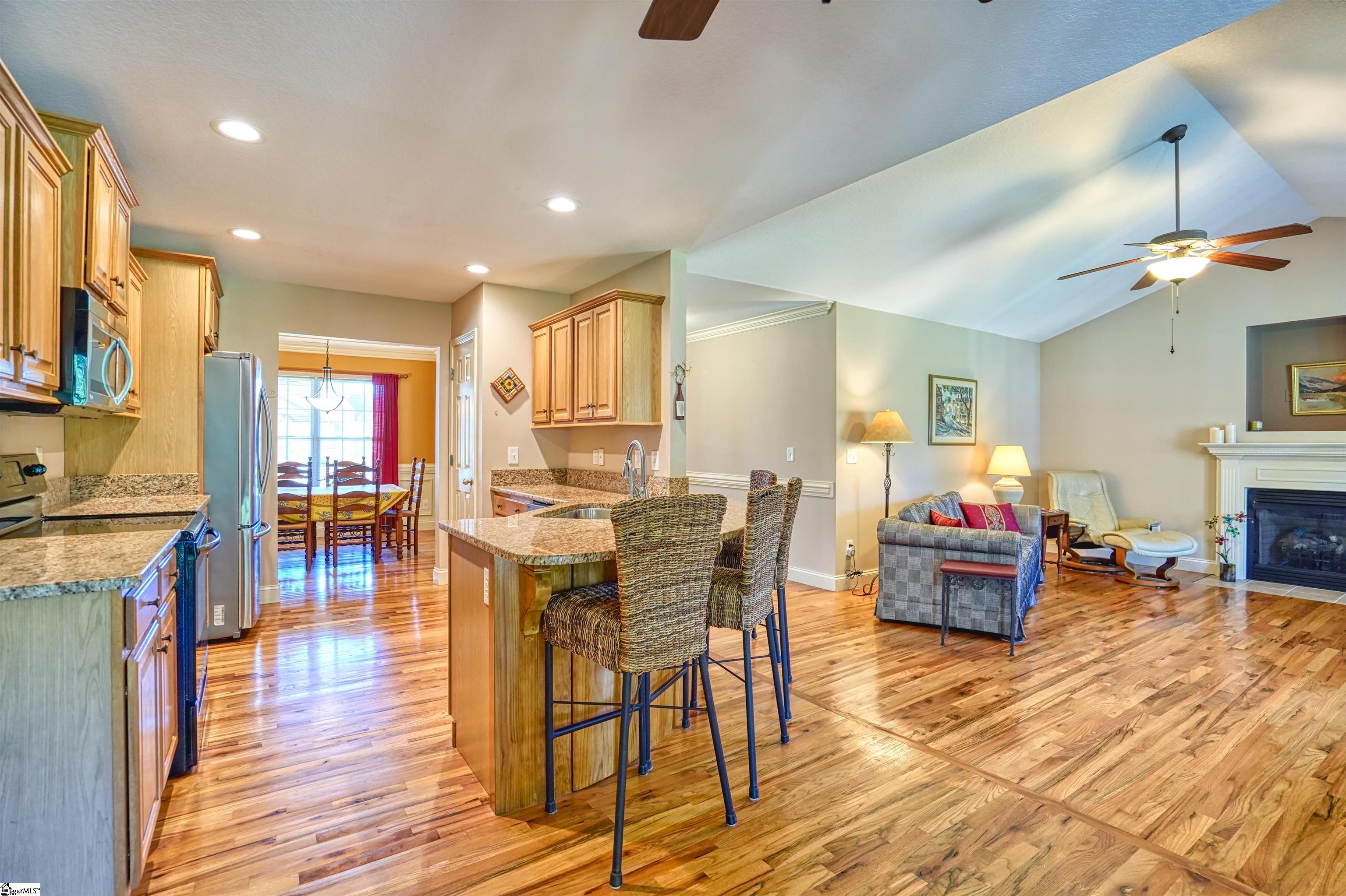 4 Fox Farm Way Greer, SC 29651 - Photo 8 of 30 Gallery Image 8