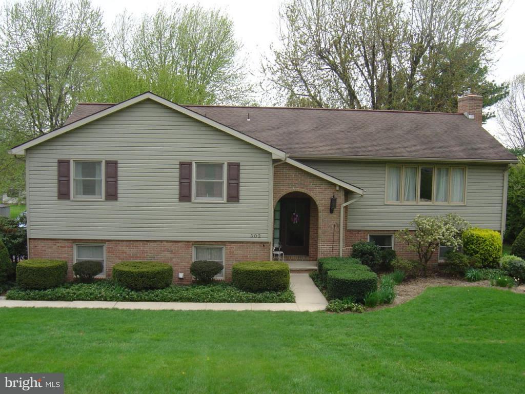 302 Old Delp Road Lancaster, PA 17601 - Photo 1 of 12 Gallery Image 1