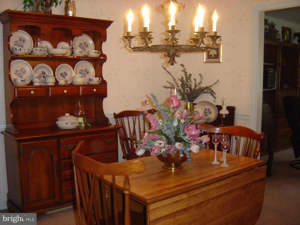 302 Old Delp Road Lancaster, PA 17601 - Photo 2 of 12 Gallery Image 2