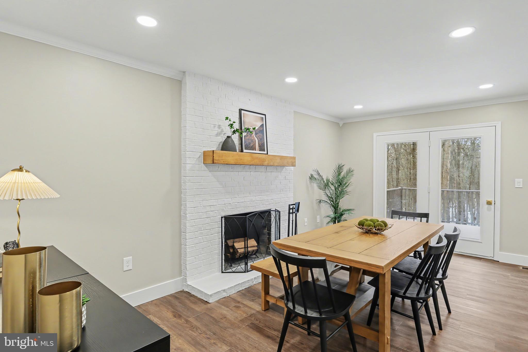 175 Timber Lane Lebanon, PA 17042 - Photo 18 of 39 a view of a dining room with furniture and wooden floor