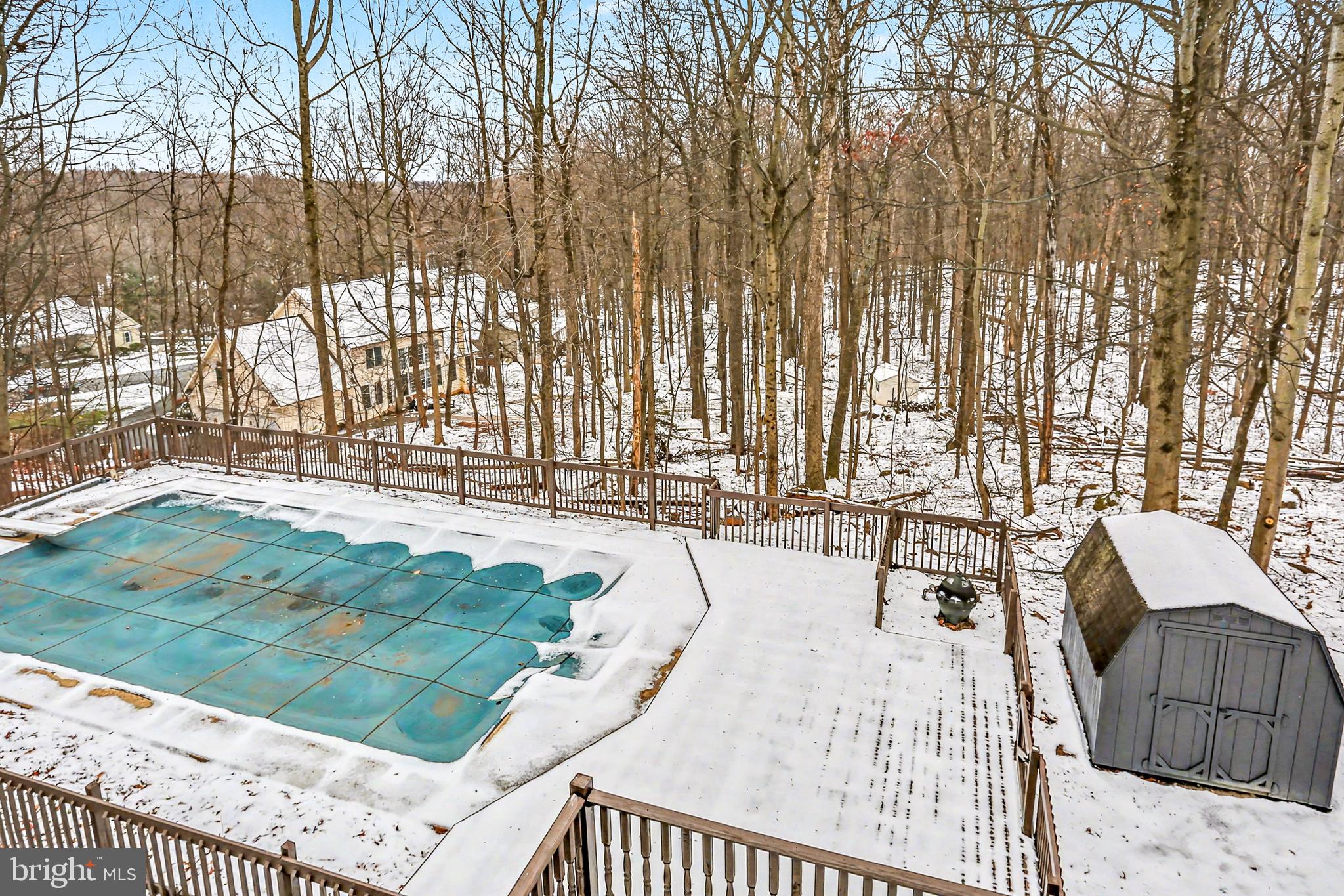 175 Timber Lane Lebanon, PA 17042 - Photo 35 of 39 swimming pool with outdoor seating and green space