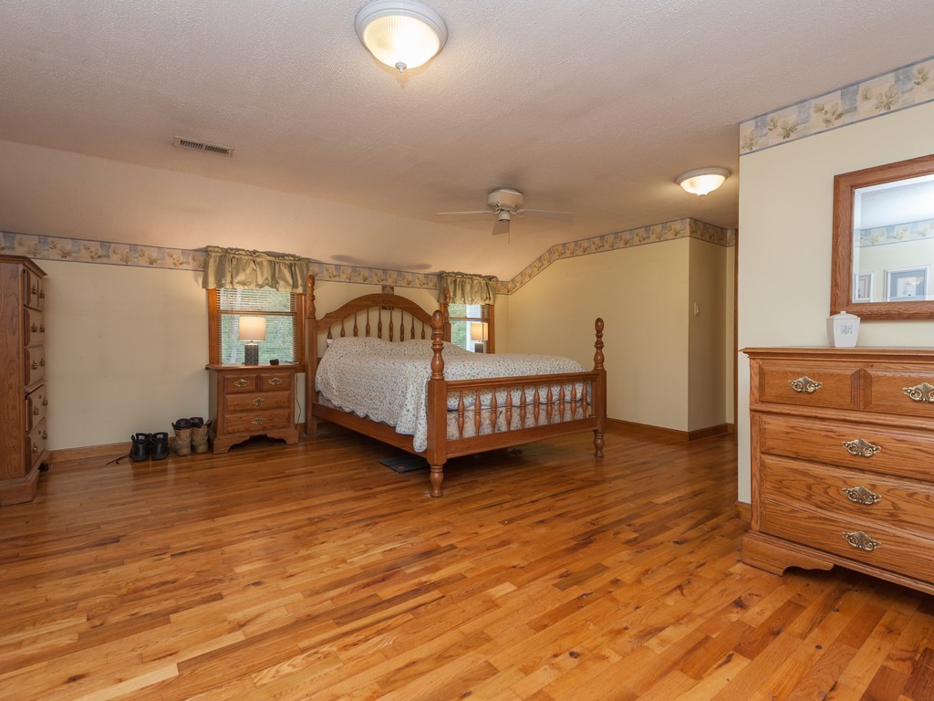 215 Temi Road Raynham, MA 02767 - Photo 20 of 30 Gallery Image 20