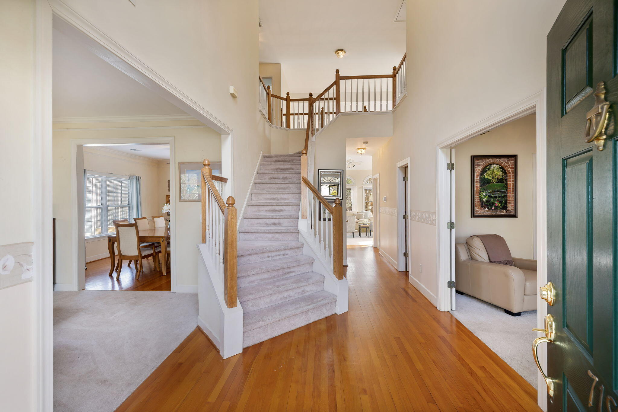 718 High Battery Circle Mount Pleasant, SC 29464 - Photo 3 of 45 Foyer