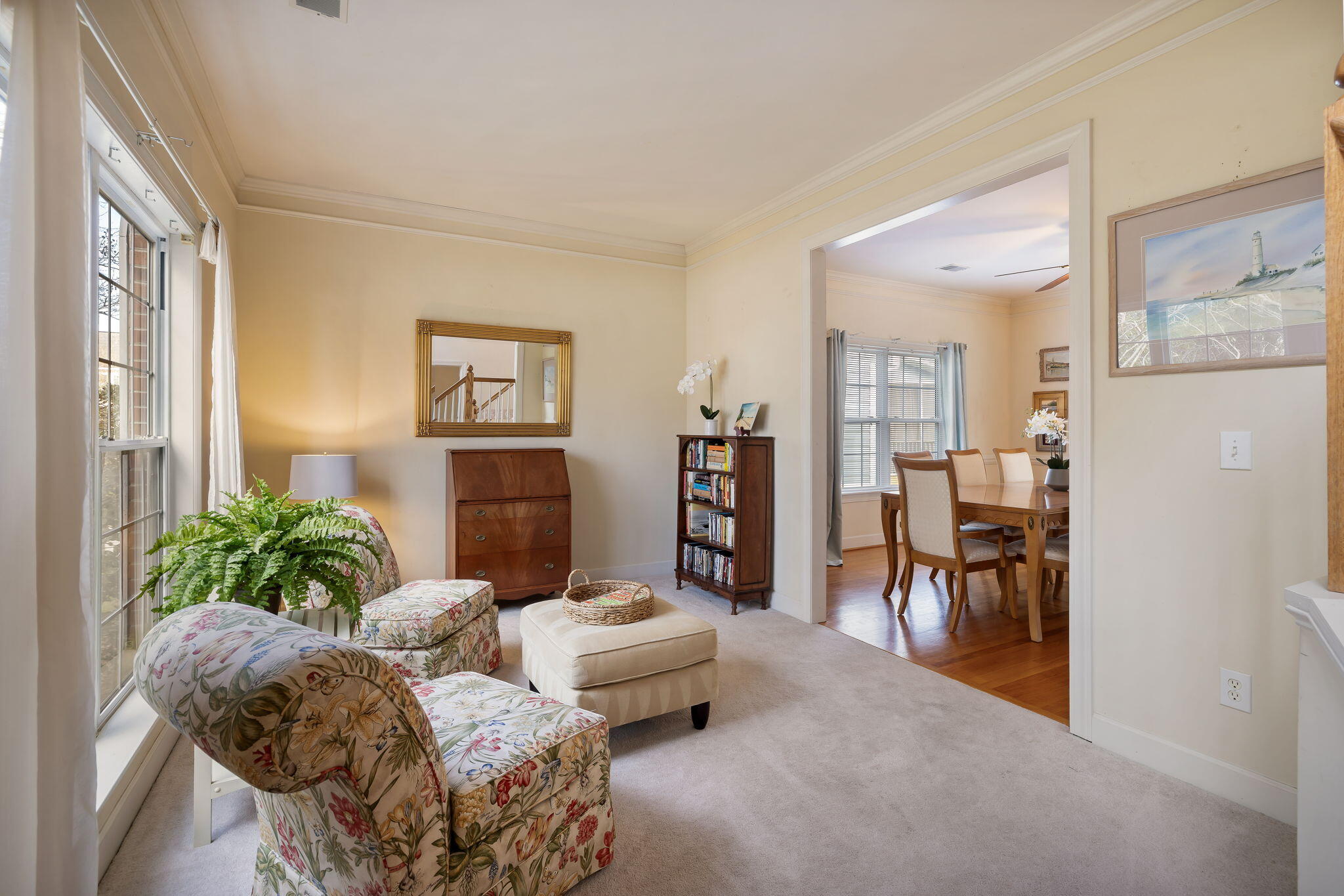 718 High Battery Circle Mount Pleasant, SC 29464 - Photo 4 of 45 Sunny Sitting Room