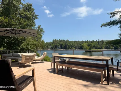 $2,690,000 | 19 Buckingham Lane, Monterey, MA 01245