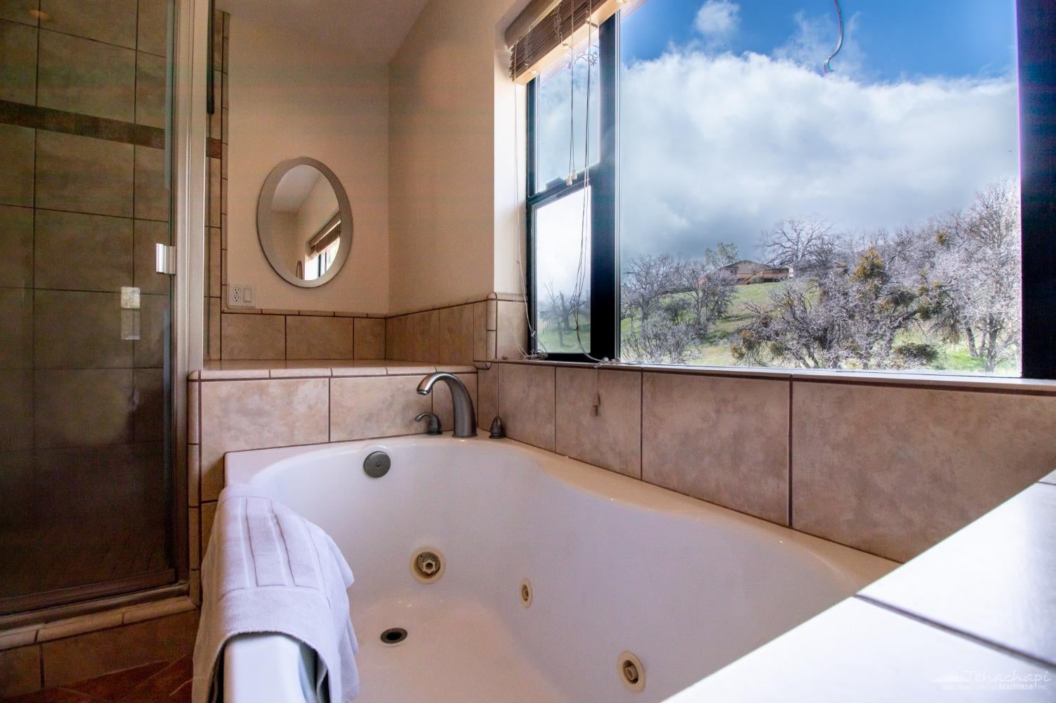 27701 Bear Valley Road Tehachapi, CA 93561 - Photo 12 of 82 Gallery Image 12