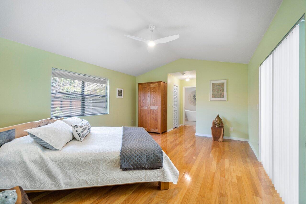 952 Northwest 8th Street Boca Raton, FL 33486 - Photo 17 of 43 Primary Bedroom
