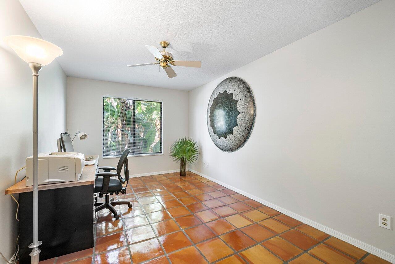 952 Northwest 8th Street Boca Raton, FL 33486 - Photo 23 of 43 Bedroom #3