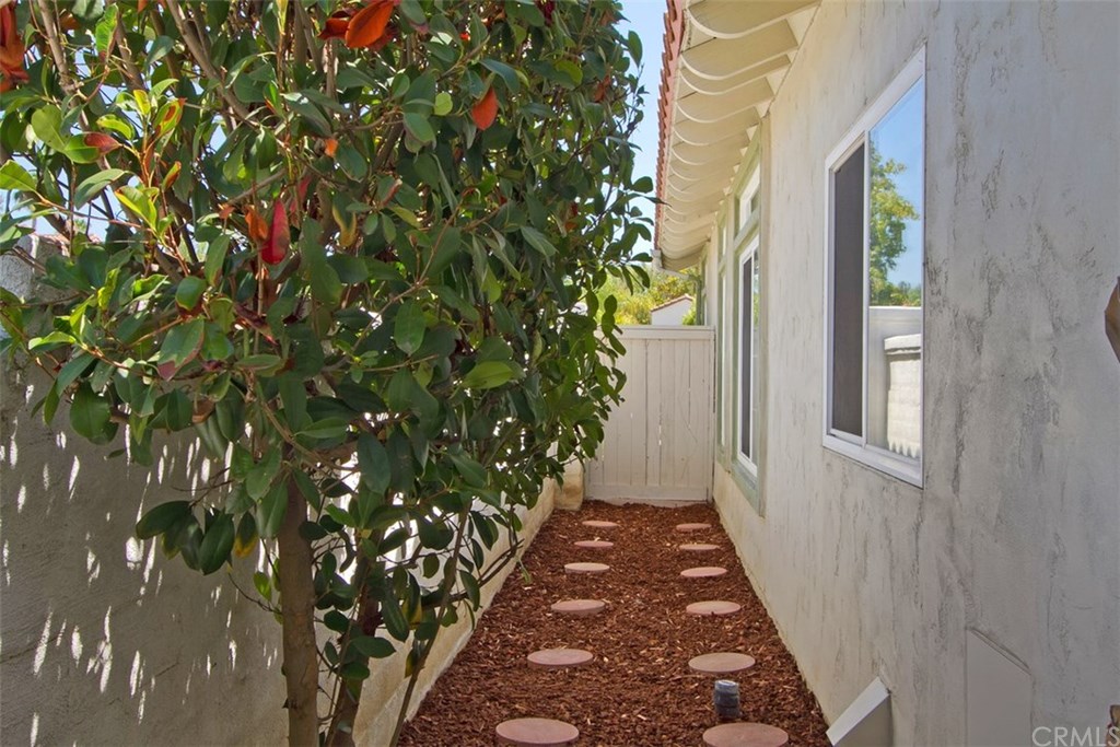 32184 Corte Daroca Temecula, CA 92592 - Photo 26 of 32