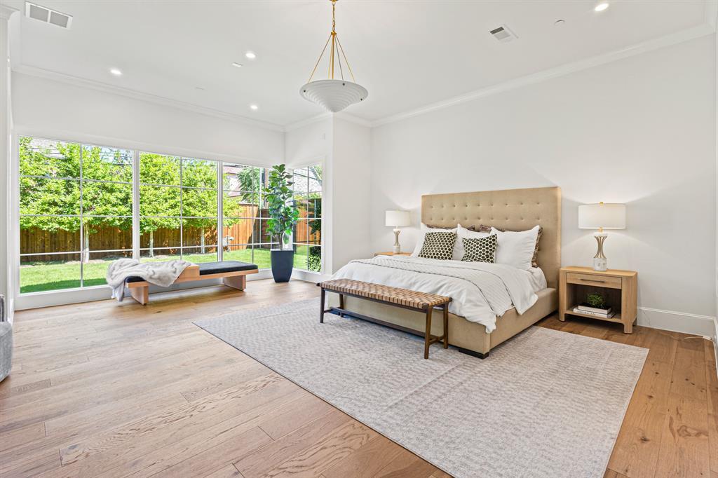 5925 Williamstown Road Dallas, TX 75230 - Photo 21 of 39 Bedroom featuring light wood-style flooring, a ceiling fan, and recessed lighting
