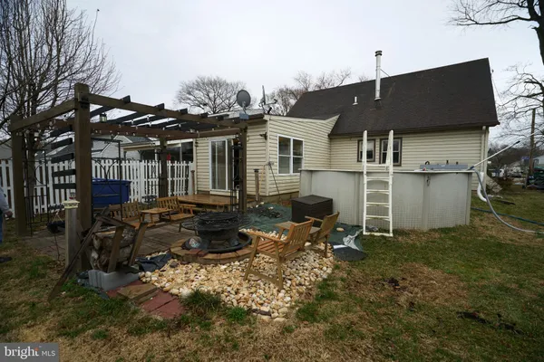 a view of outdoor space