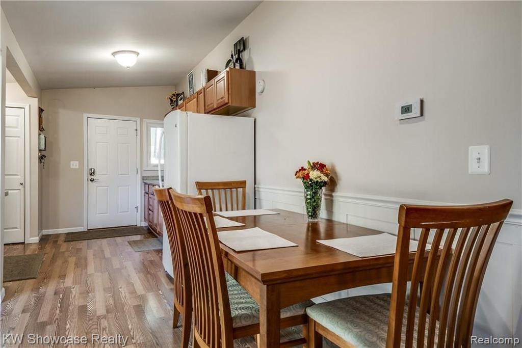 1388 Omega Road Walled Lake, MI 48390 - Photo 11 of 21