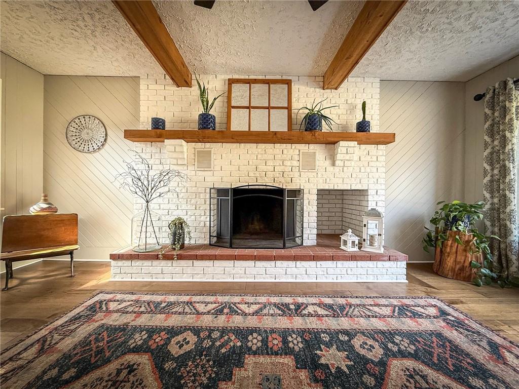 163 Crisswell Road Butler, PA 16002 - Photo 4 of 46 a view of entryway with a rug