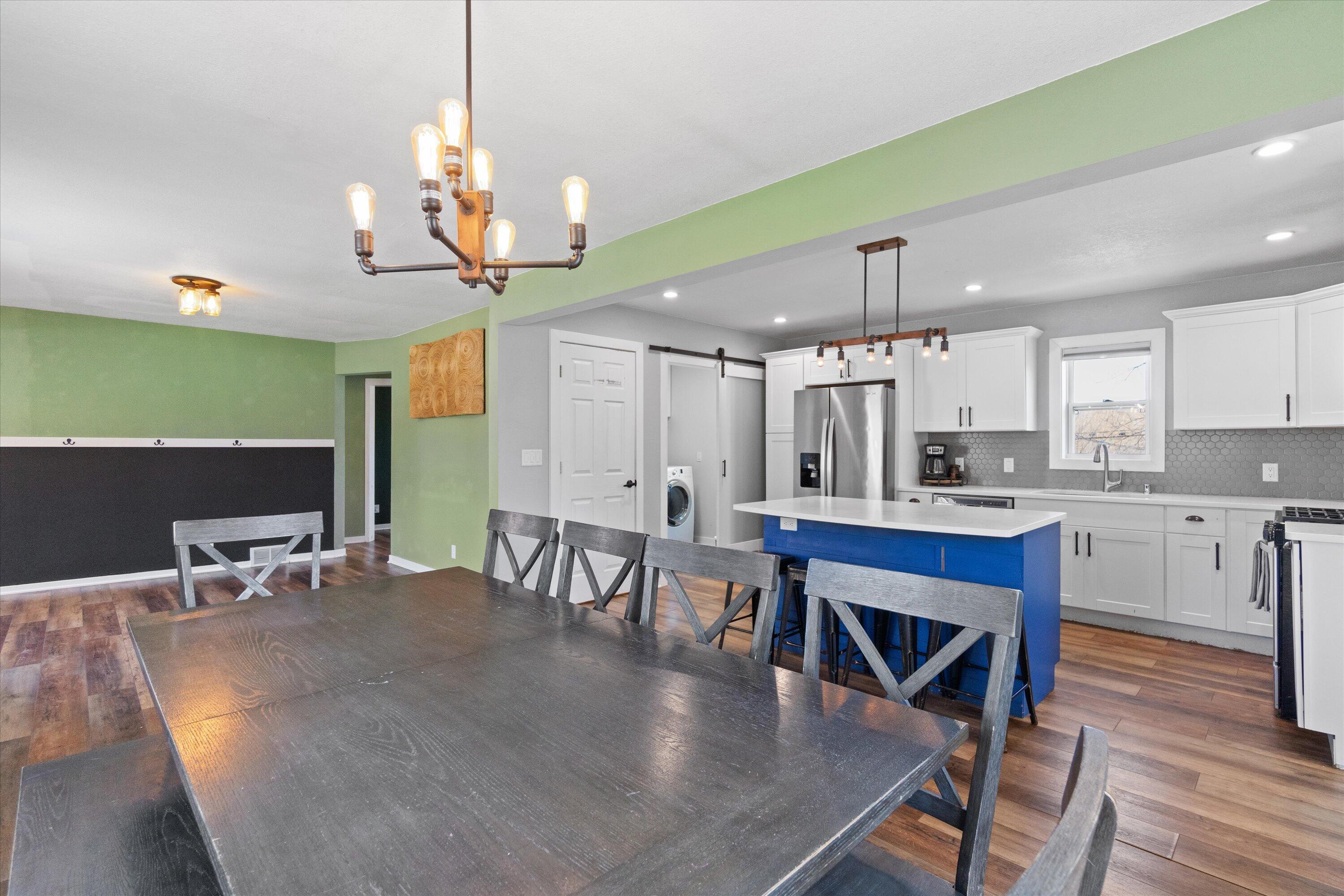 4930 South 28th Street Greenfield, WI 53221 - Photo 11 of 36 Dining Room