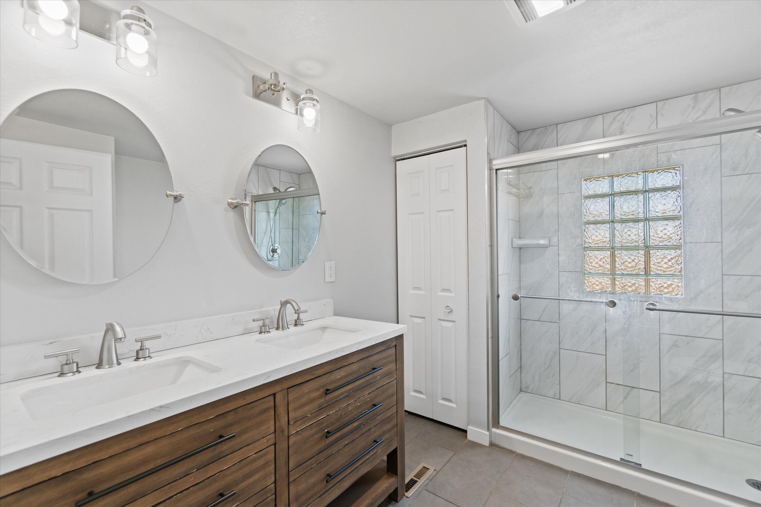 4930 South 28th Street Greenfield, WI 53221 - Photo 32 of 36 2nd Floor Bath
