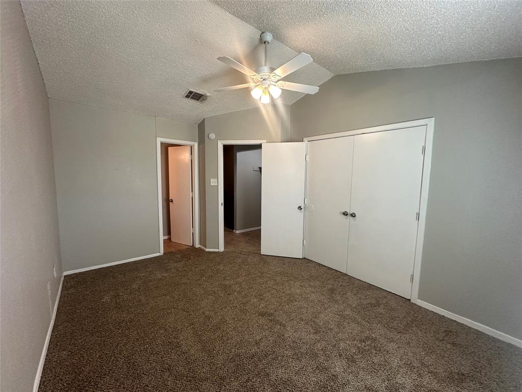 9447 Olde Towne Row Dallas, TX 75227 - Photo 16 of 23