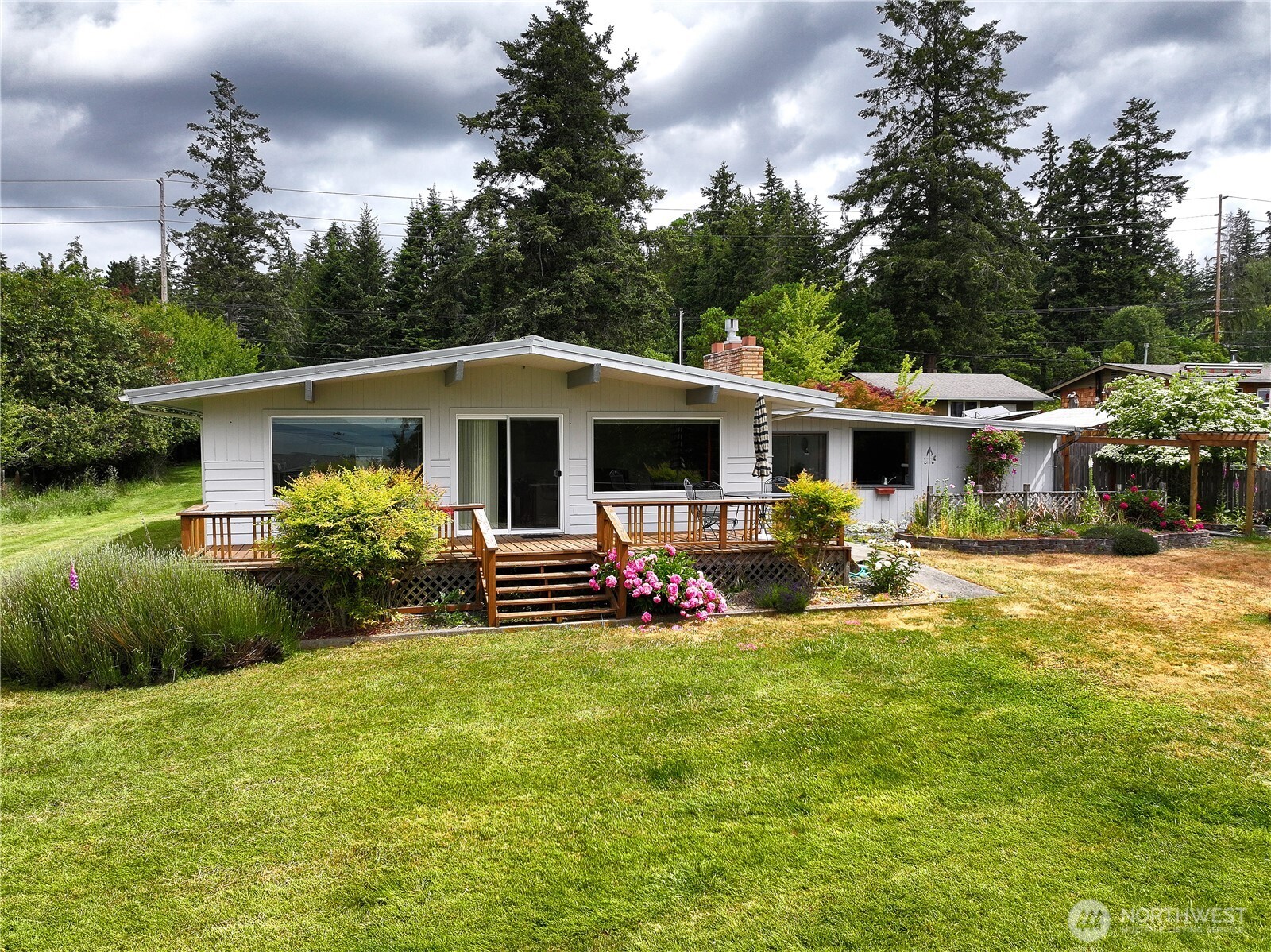 538 East Bush Point Road Freeland, WA 98249 - Photo 1 of 39