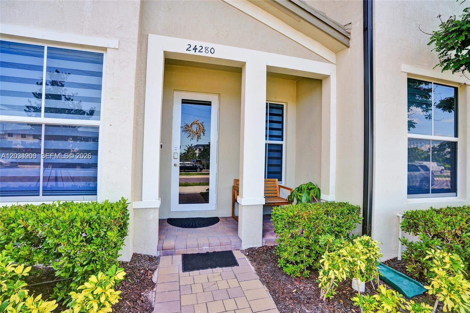 24280 Southwest 128th Avenue Homestead, FL 33032 - Photo 4 of 26