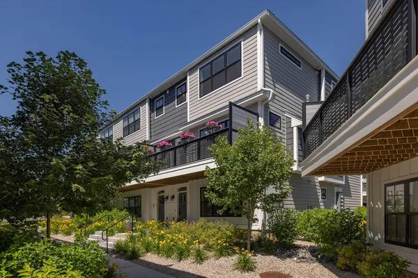 $6,200 | 50 Cate Street, Unit 16, Portsmouth, NH 03801
