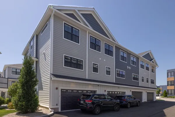 $6,200 | 50 Cate Street, Unit 16, Portsmouth, NH 03801