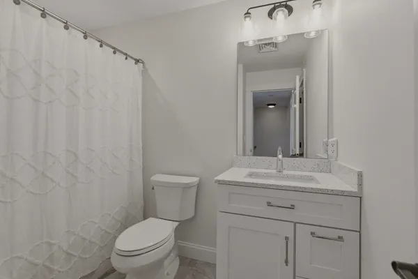 $6,200 | 50 Cate Street, Unit 16, Portsmouth, NH 03801