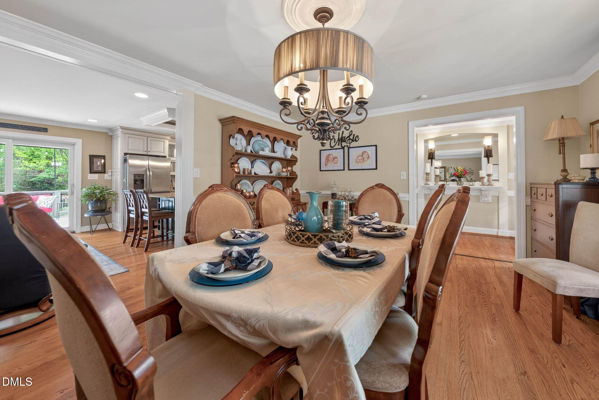 904 Hardimont Road Raleigh, NC 27609 - Photo 8 of 40 11-web-or-mls-904 Hardimont Road -11