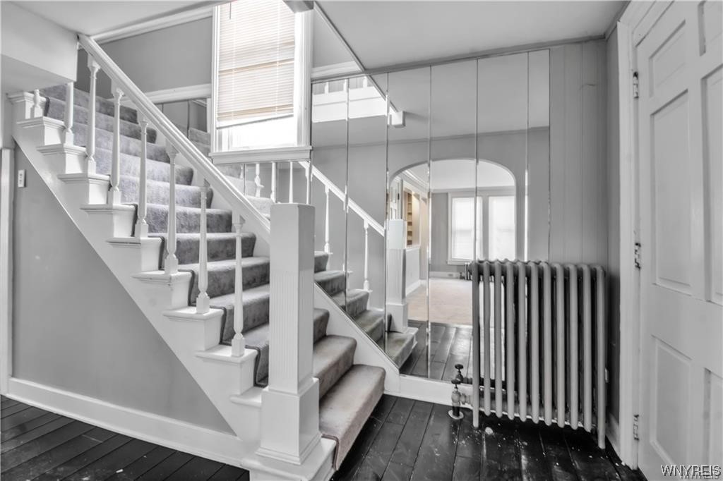 44 South Cayuga Road Amherst, NY 14221 - Photo 3 of 50