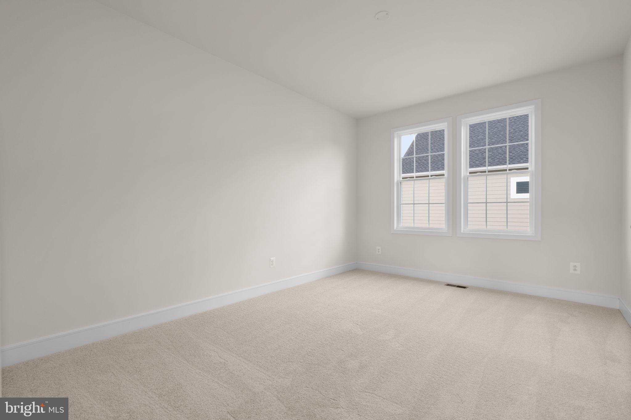 1013 Captain Richards Court Marshall, VA 20115 - Photo 21 of 44 an empty room with windows
