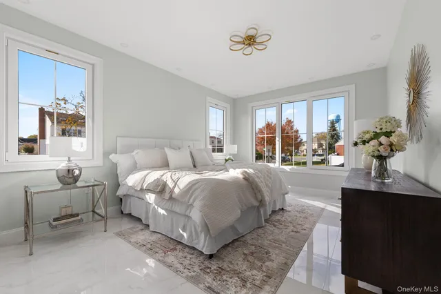 $1,699,999 | 1035 Glen Drive, Franklin Square, NY 11010