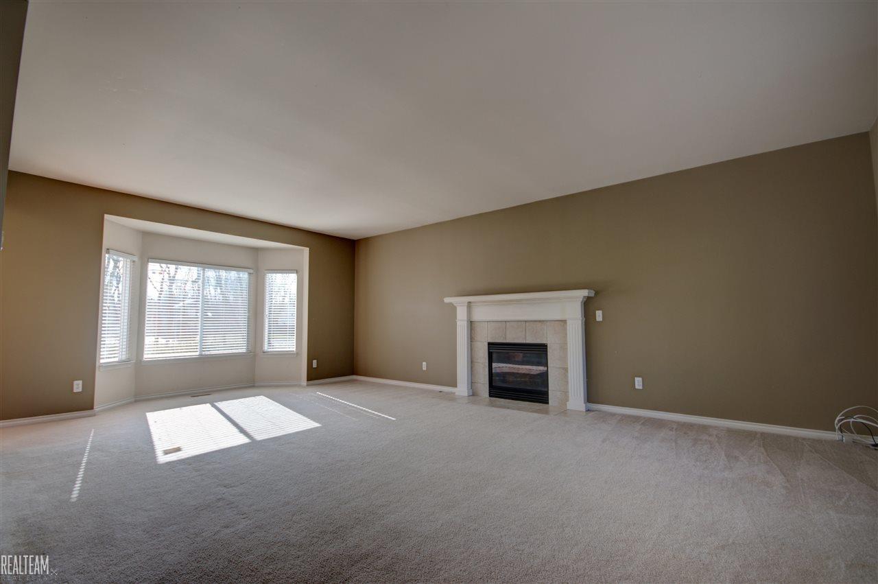 8403 East Pearson Road Utica, MI 48316 - Photo 2 of 18 31278730-1.JPG
