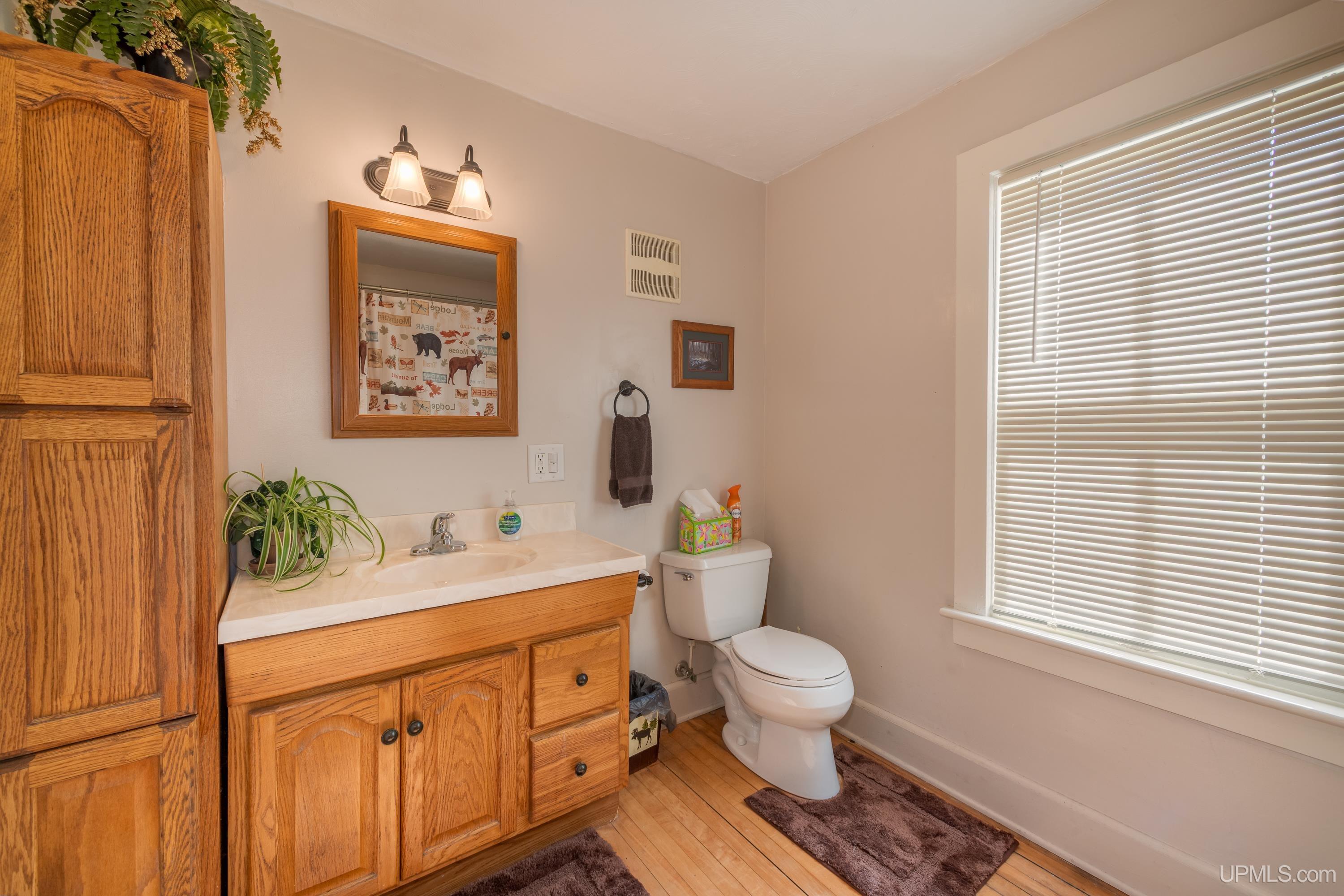 509 East Ridge Street Ishpeming, MI 49849 - Photo 14 of 34