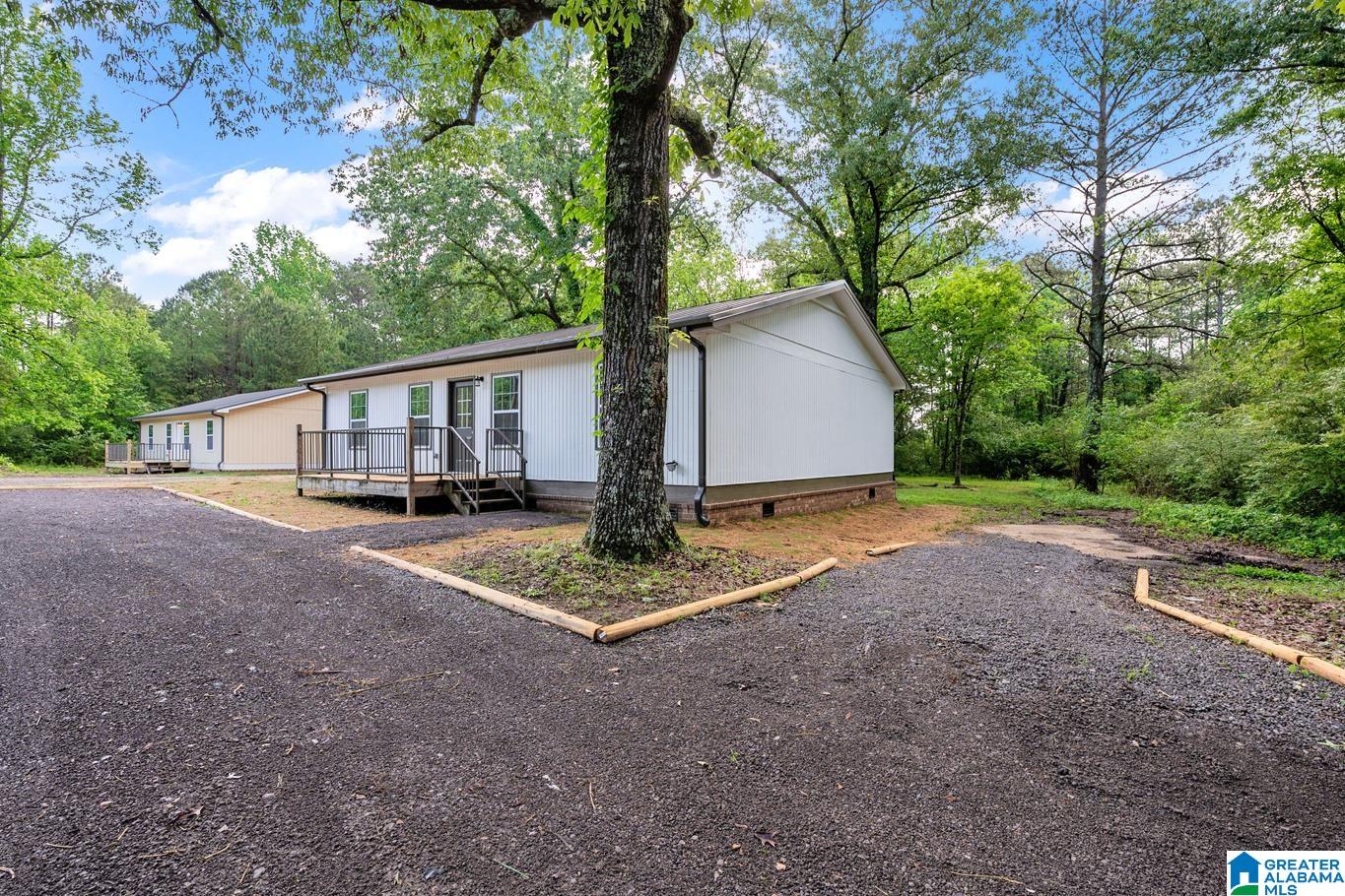 306 Empire Road Sumiton, AL 35148 - Photo 3 of 28