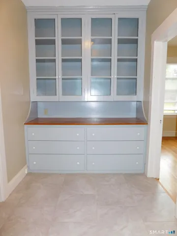 $1,975 | 264 Broad Street, Unit 2, Meriden, CT 06450