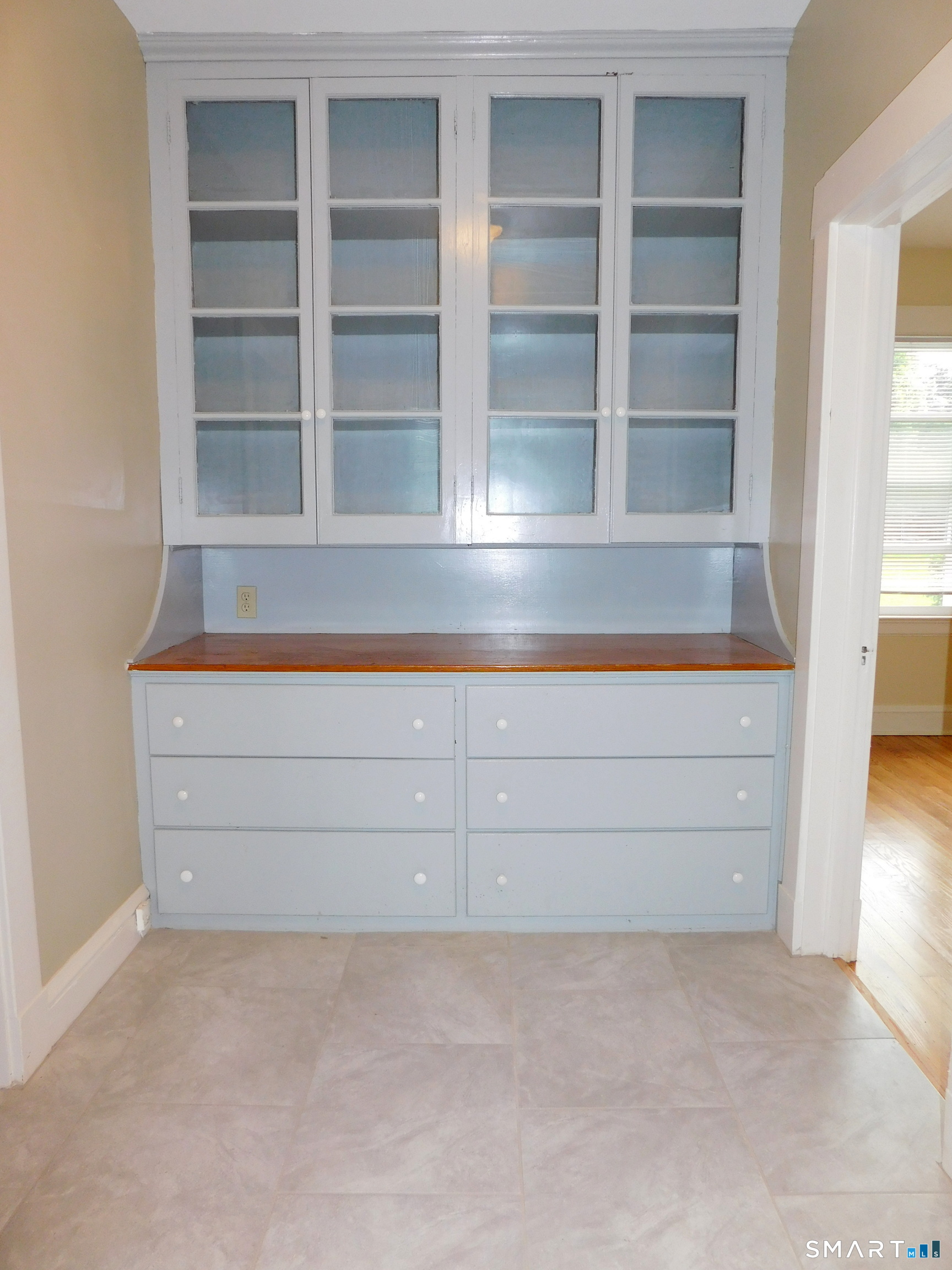 264 Broad Street, Unit 2 Meriden, CT 06450 - Photo 8 of 21