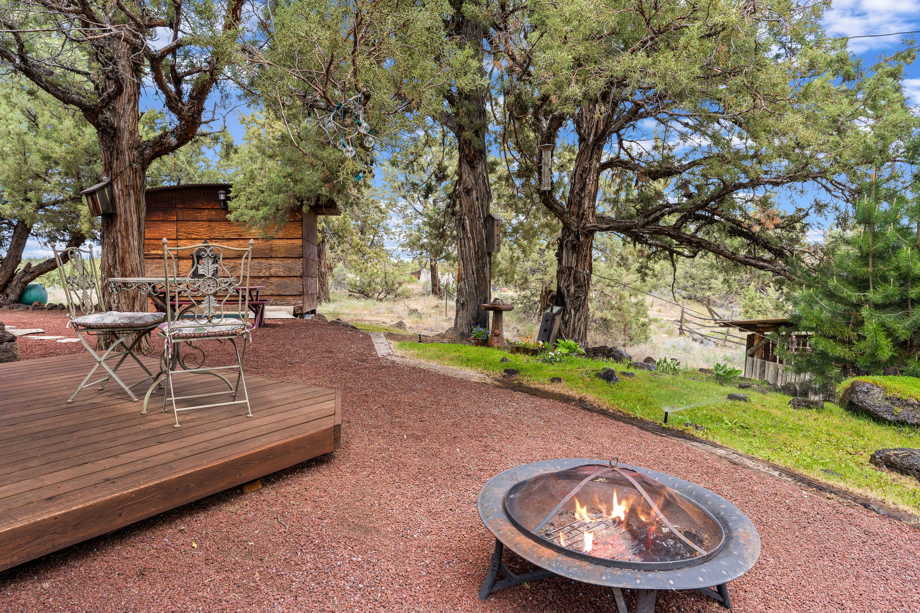 62760 Dixon Loop Bend, OR 97701 - Photo 49 of 69 46 firepit