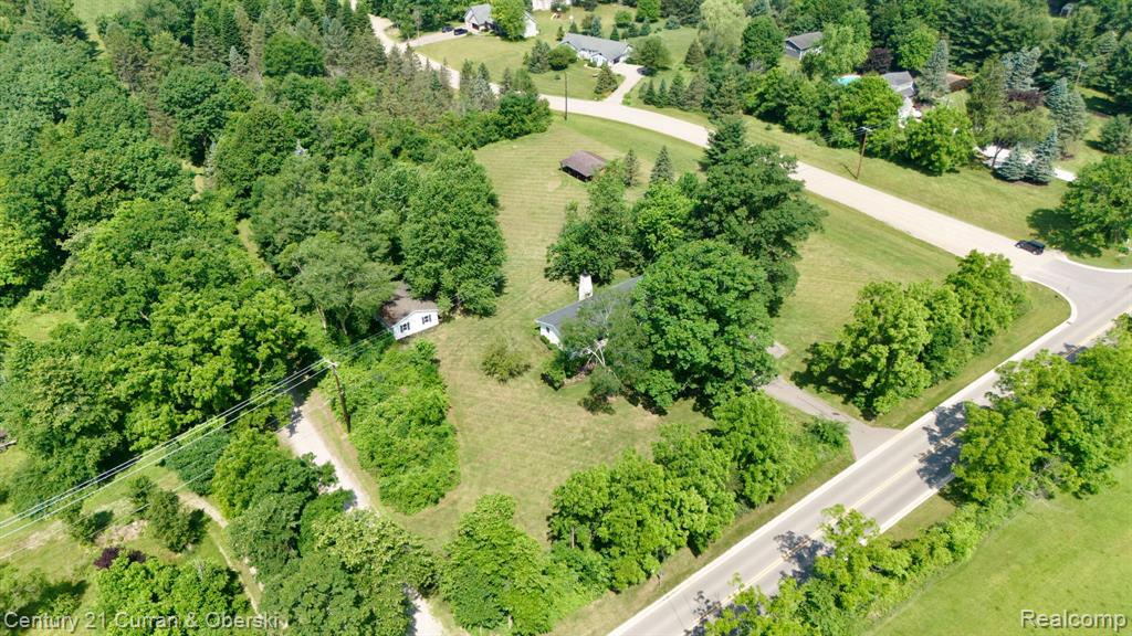 21651 Currie Road Northville, MI 48167 - Photo 37 of 52 Gallery Image 37