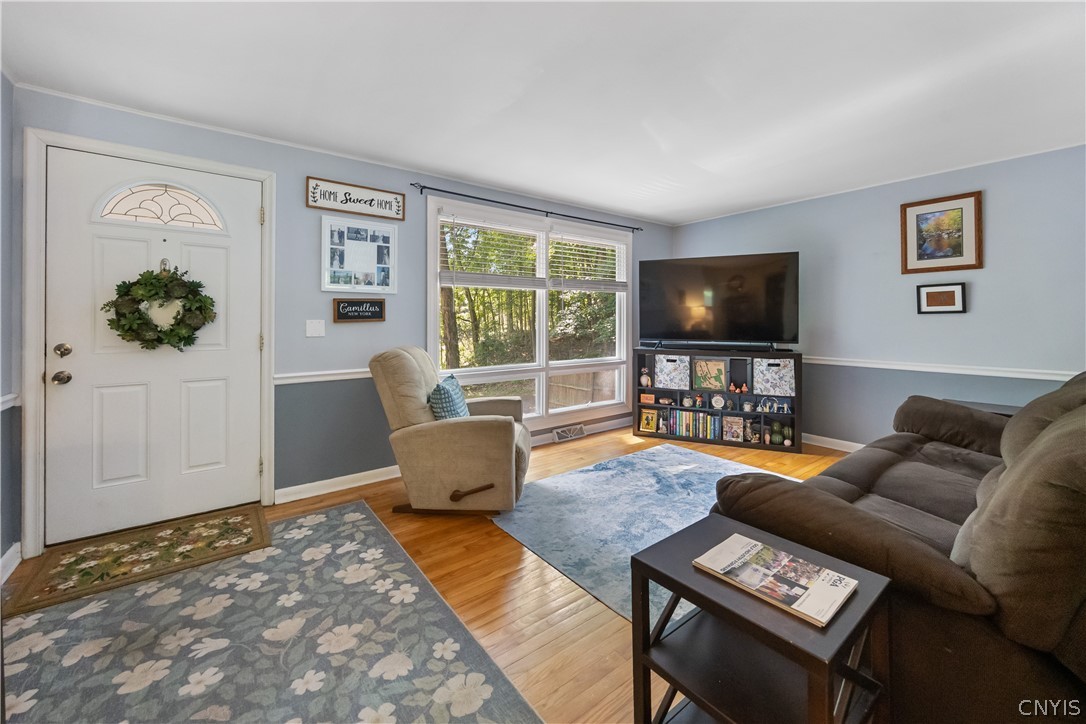 5353 Onondaga Road Camillus, NY 13031 - Photo 6 of 33