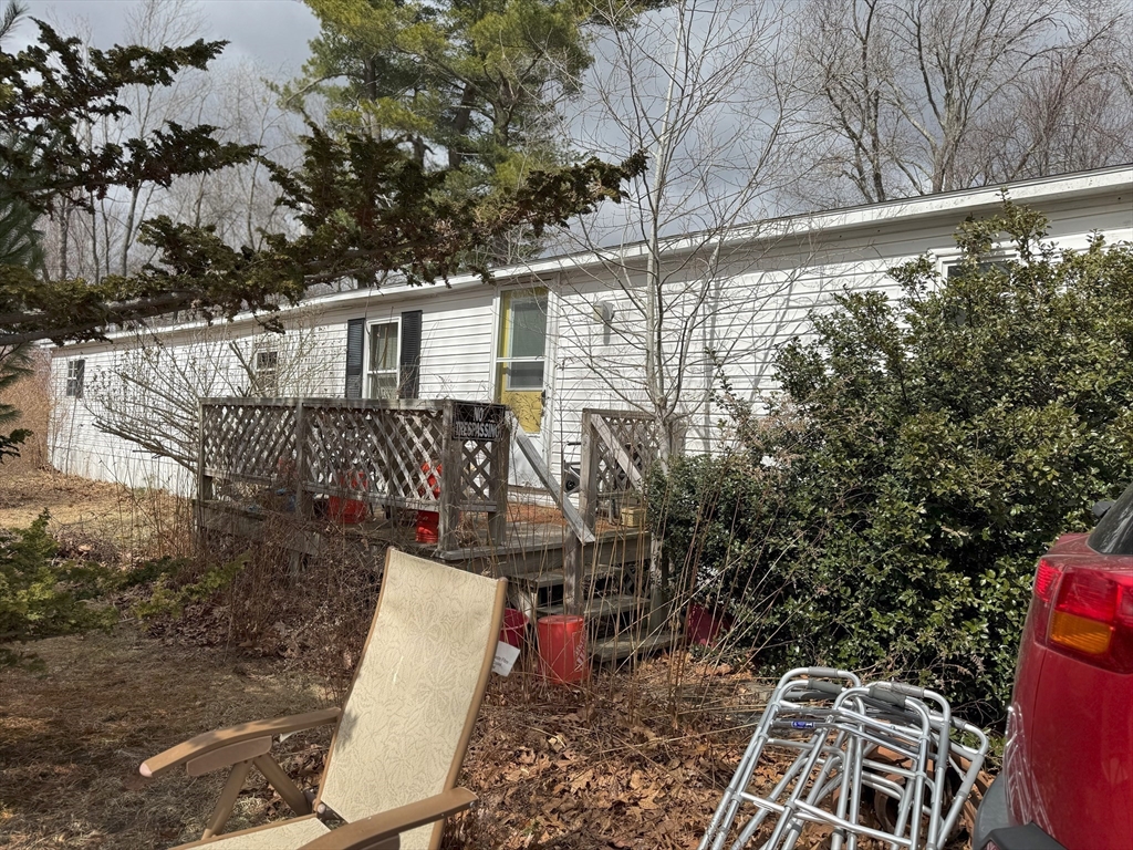 3 Adams Street Salisbury, MA 01952 - Photo 4 of 10 a view of outdoor space
