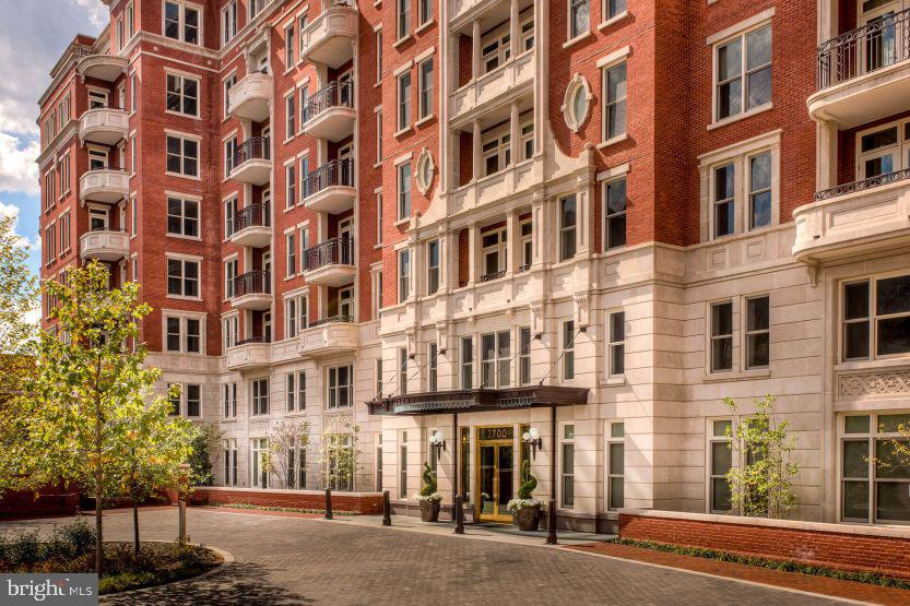 2700 Woodley Road Northwest, Unit PH4 Washington, DC 20008 - Photo 13 of 33