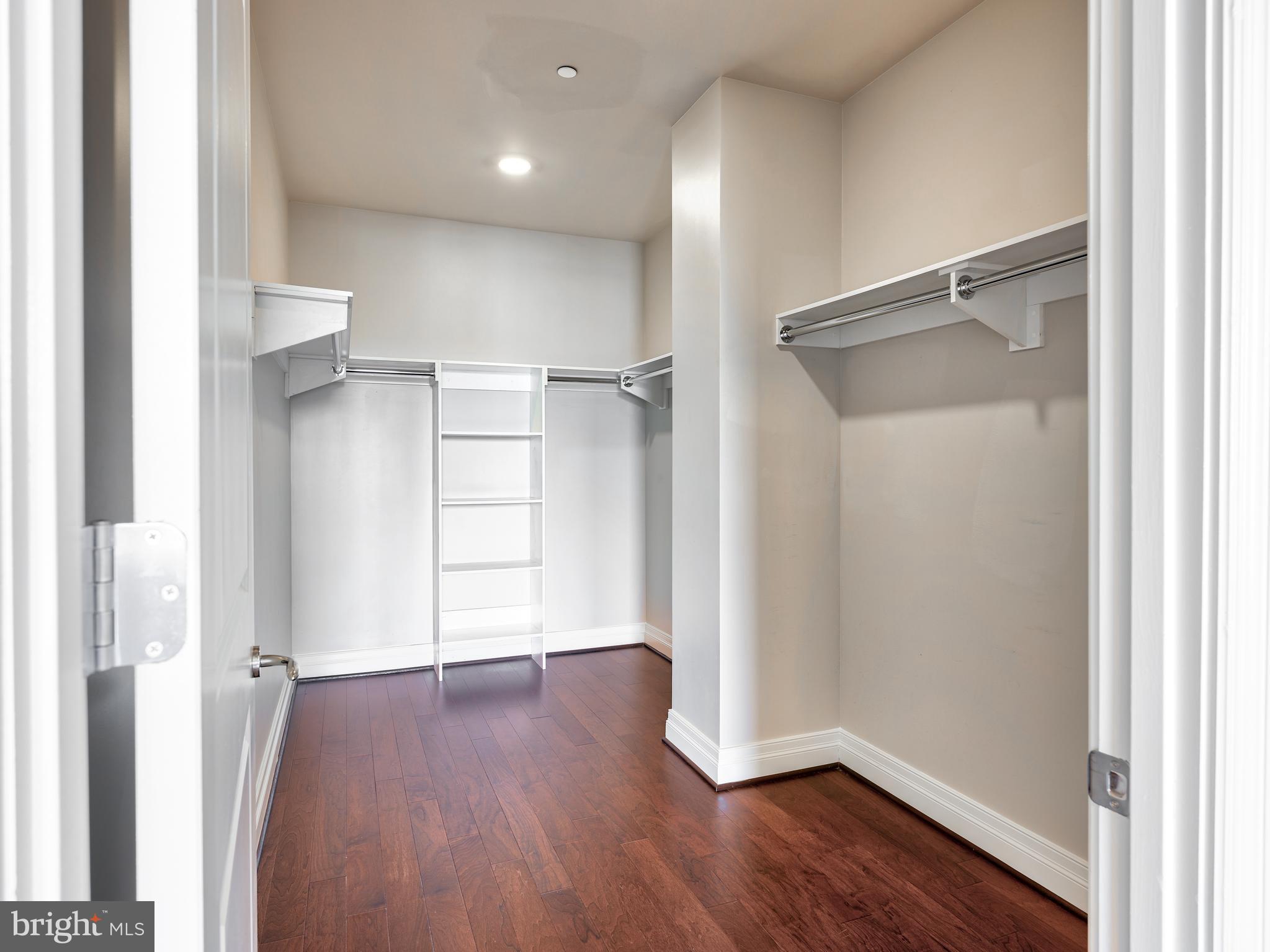 2700 Woodley Road Northwest, Unit PH4 Washington, DC 20008 - Photo 6 of 33