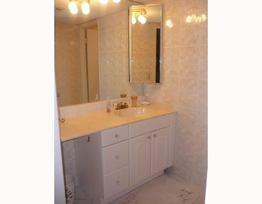 800 South Ocean Boulevard, Unit 312 Boca Raton, FL 33432 - Photo 9 of 15 Master Bath/Spa