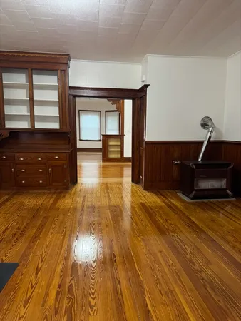 $1,700 | 143-145 Deane Street, Unit 2, New Bedford, MA 02746