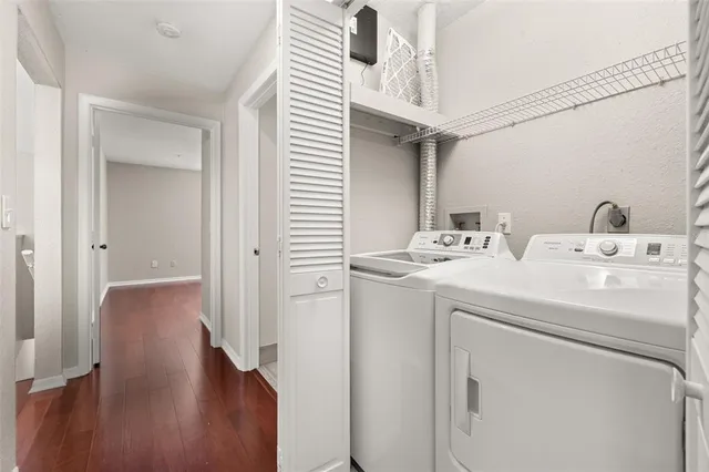 $1,700 | 6324 Raleigh Street, Unit 711, Orlando, FL 32835