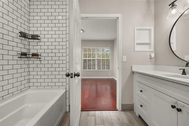 $1,700 | 6324 Raleigh Street, Unit 711, Orlando, FL 32835